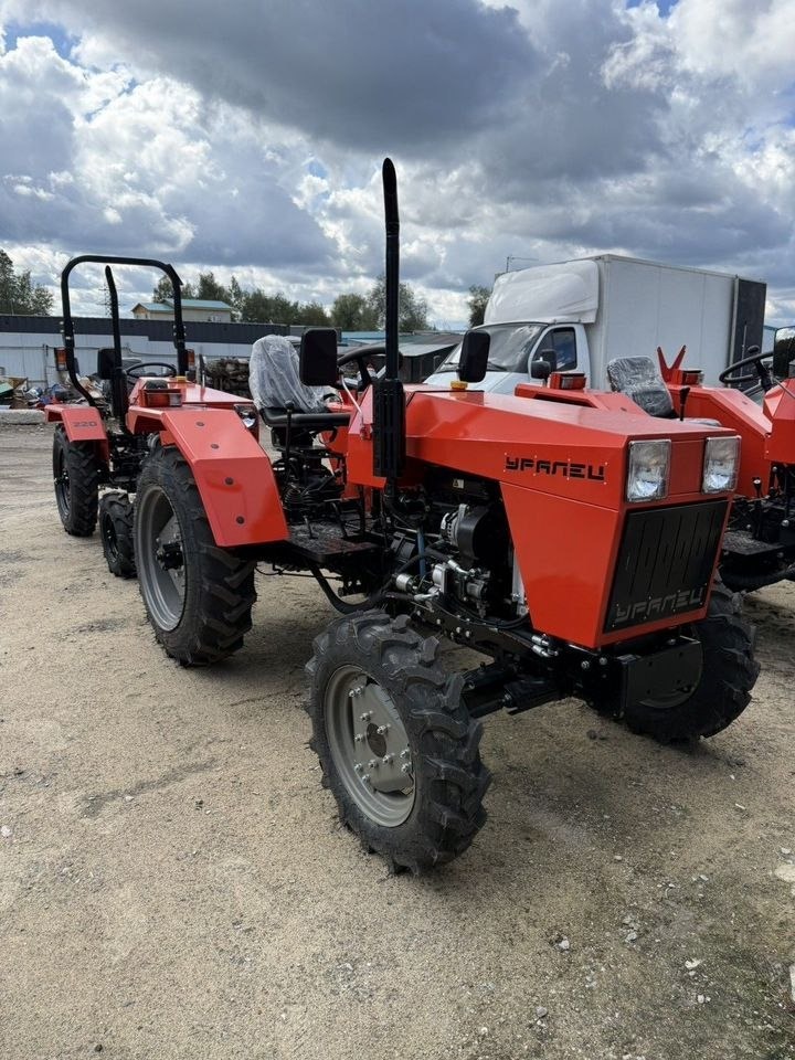 Минитрактор дизельный Уралец-254 (4WD)